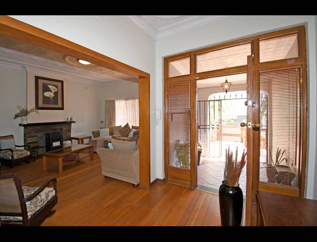 3 BEDROOM HOUSE FOR SALE IN KENSINGTON